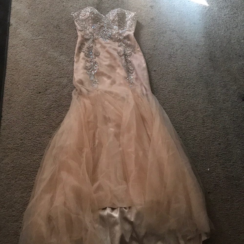 Elegant, Classy Prom Dress❗️